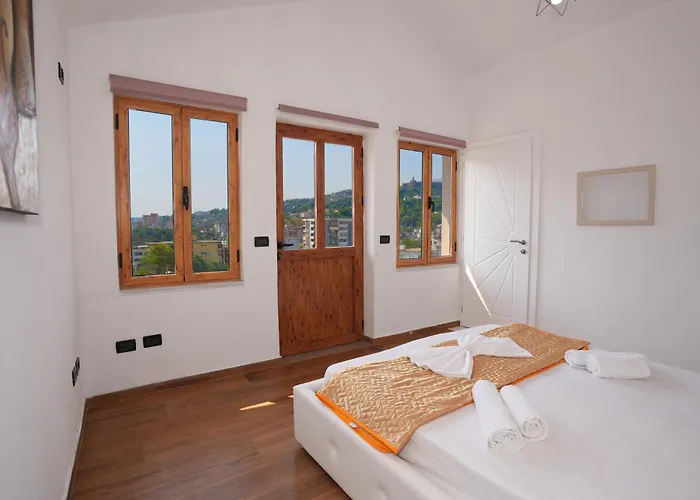 The View And Terrace Villa *